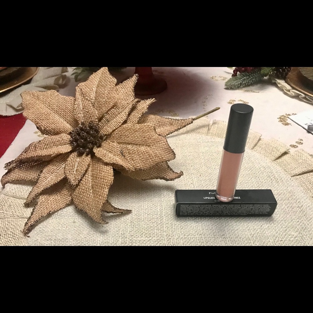 Smash Box Cailyn Matte Lip Color